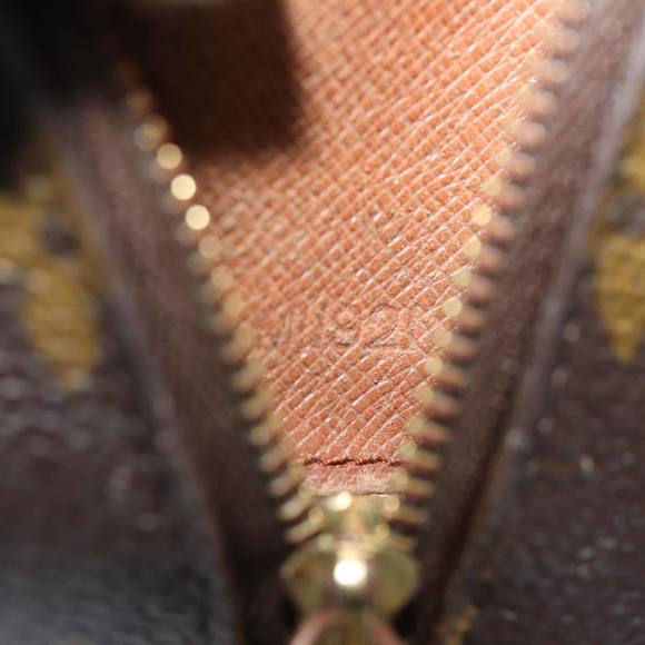 LOUIS VUITTON Monogram Trousse Demi Ronde Cosmetic Pouch M47520 LV Auth 76931 - Picture 12 of 16